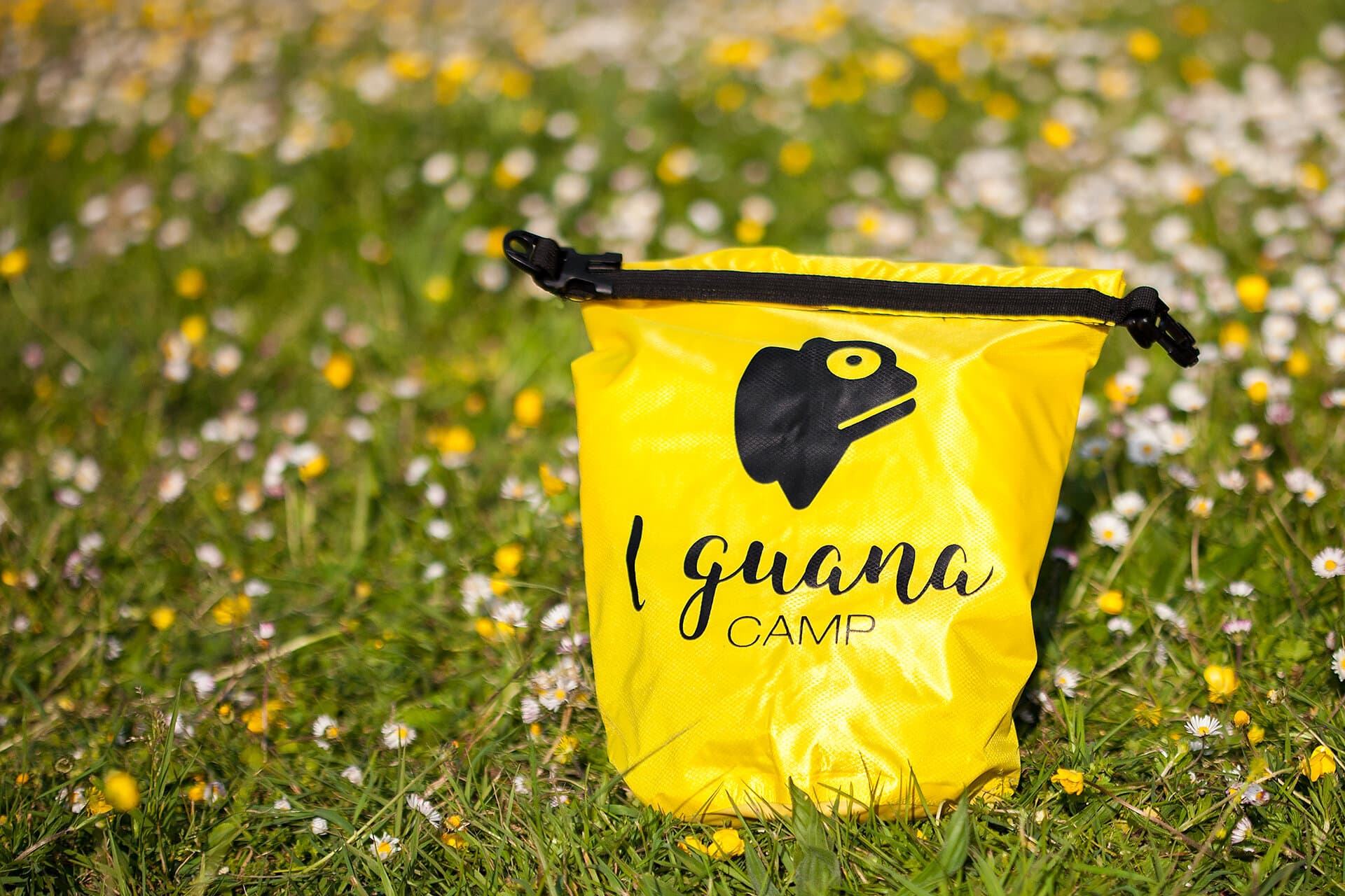 BOLSA IMPERMEABLE AMARILLA